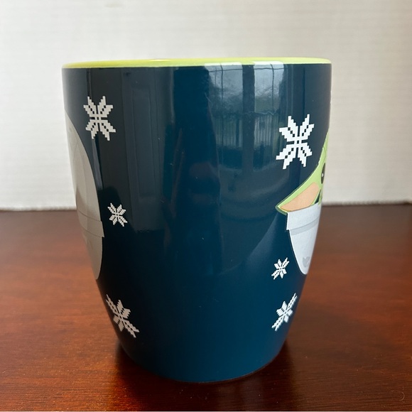 Star Wars Christmas Baby Yoda/Grogu Snowflake Coffee Mug - Picture 4 of 6